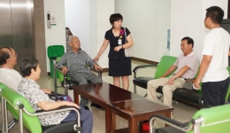 市人民医院连续6年为我市离退休老干部完成健康体检