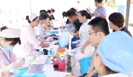 2019年世界献血者日，市人民医院95名职工献血28600毫升！