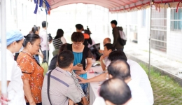 市人民医院“保护关节——远离疼痛”义诊活动获群众一致好评