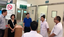首个中国医师节，朱洪武市长慰问儋州市人民医院一线医师
